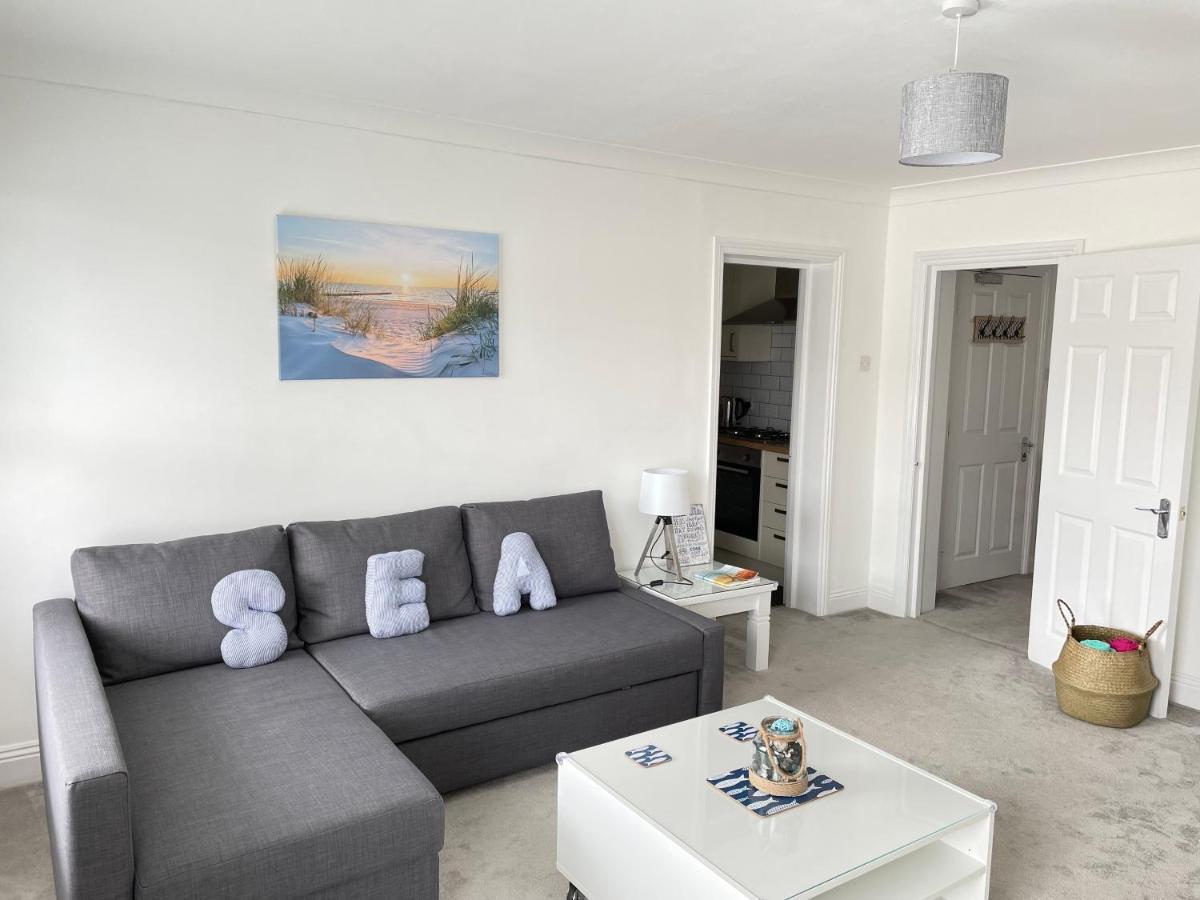 Light And Airy 1 Bedroom Flat 700M From The Beach Bornemouth Extérieur photo