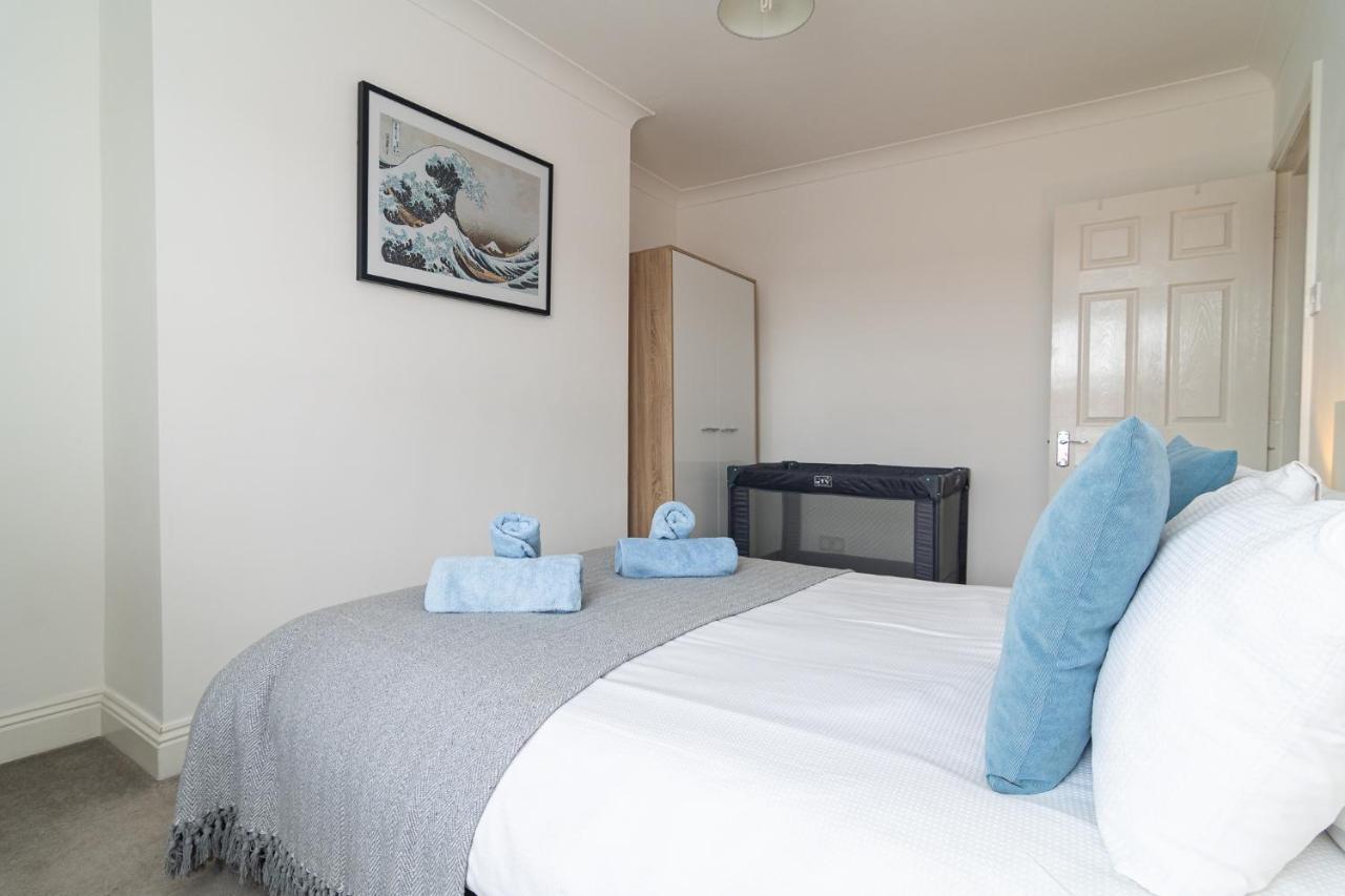 Light And Airy 1 Bedroom Flat 700M From The Beach Bornemouth Extérieur photo