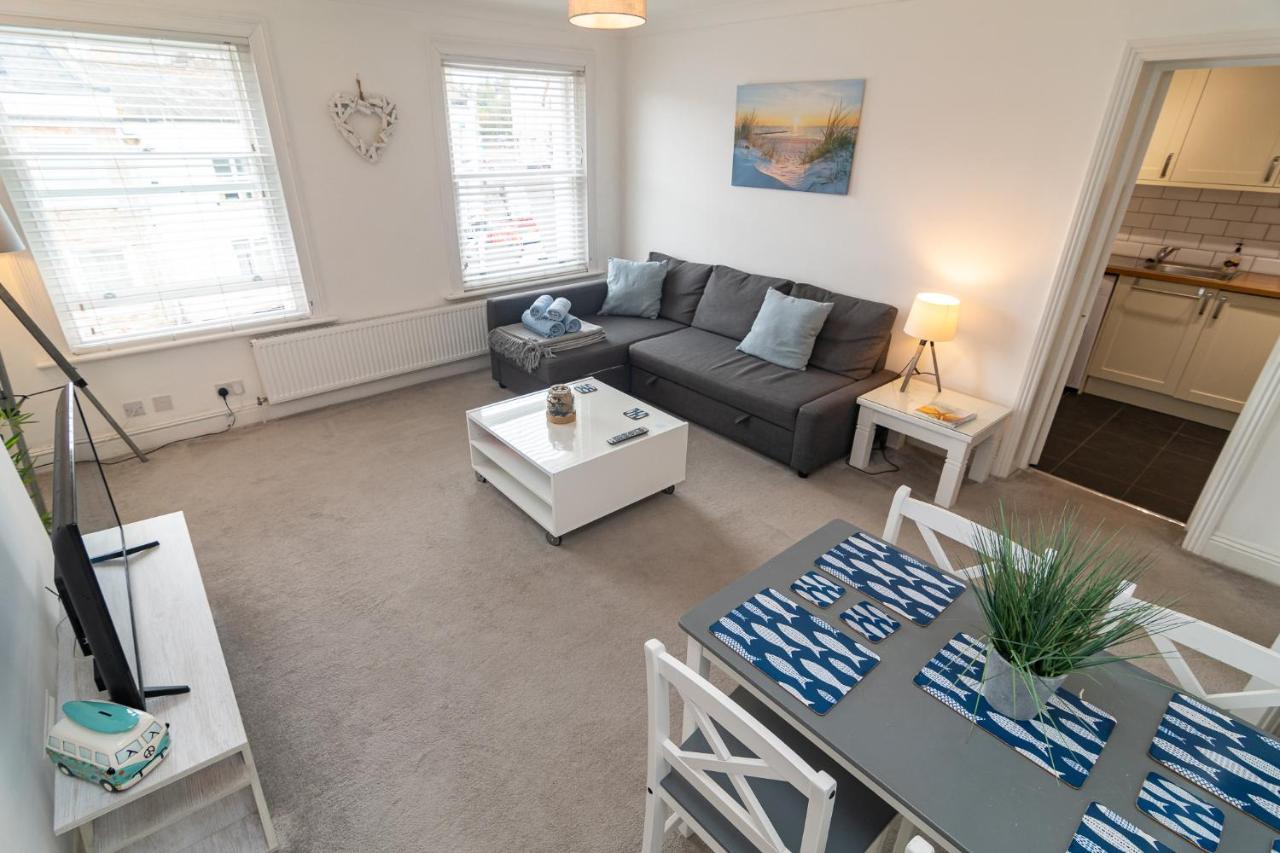 Light And Airy 1 Bedroom Flat 700M From The Beach Bornemouth Extérieur photo